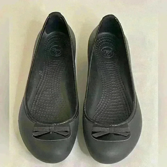 Crocs Black  Bow Accent Ballet Flat Slip-on Shoes Size 7 - Picture 1 of 9